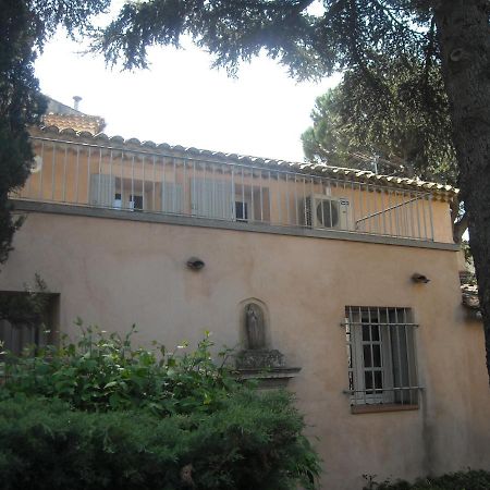 カルパントラ Maison De Ville Aux Couleurs Provencales.ヴィラ エクステリア 写真