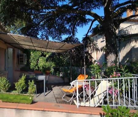 カルパントラ Maison De Ville Aux Couleurs Provencales.ヴィラ エクステリア 写真