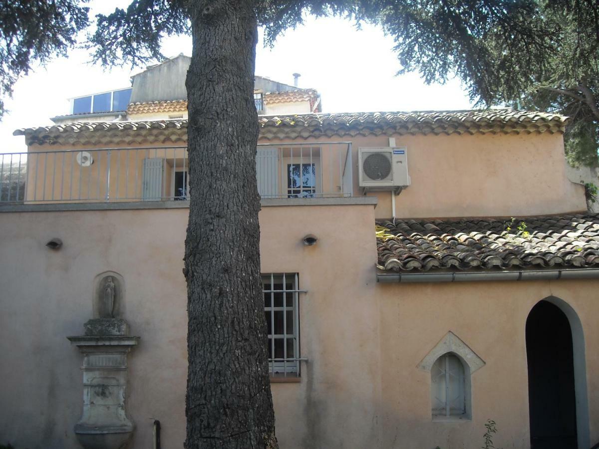 カルパントラ Maison De Ville Aux Couleurs Provencales.ヴィラ エクステリア 写真